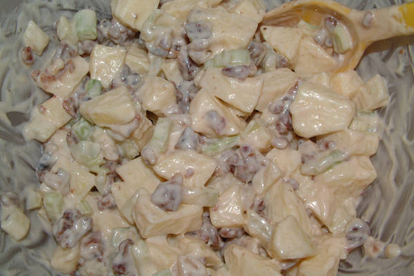 Date Apple Waldorf Salad