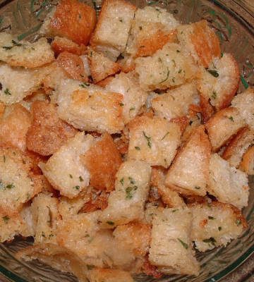 garlic-parsley-buttery-coutons