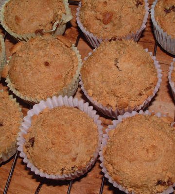 golden-pineapple-muffins