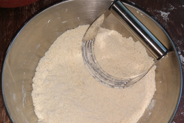 shortbread-squares-crumbs