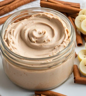 banana-cinnamon-cream-cheese-spread