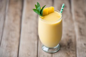 mango-pineapple-smoothie